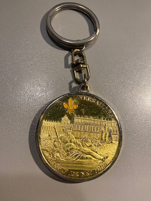 porta-chave comemorativo francês