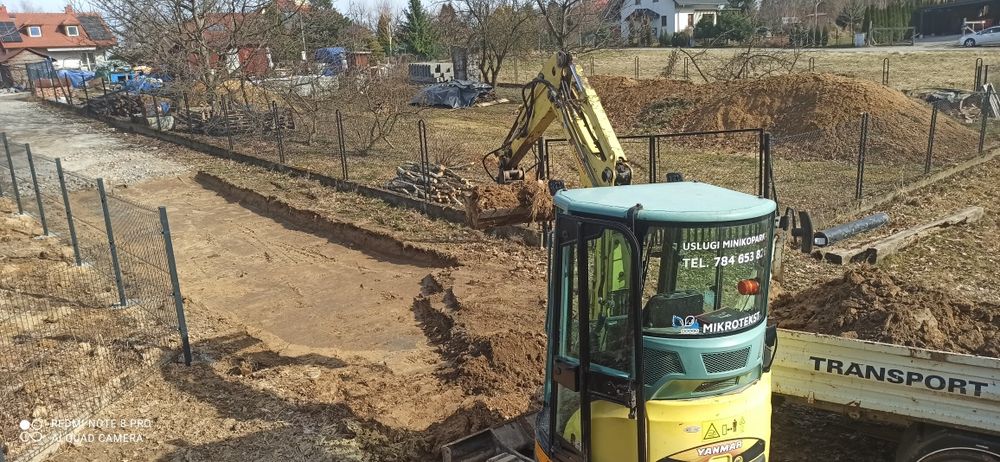 Montaż szamb, zbiorników na wodę, szambo. Prace ziemne, minikoparka,