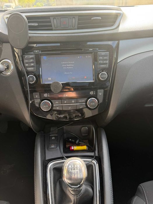 Nissan Qashqai 1.2 DIG-T N-Connecta com teto panorâmico, gasolina