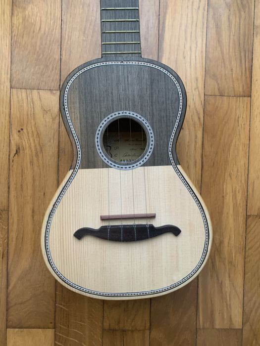 Cavaquinho APC modelo 102
