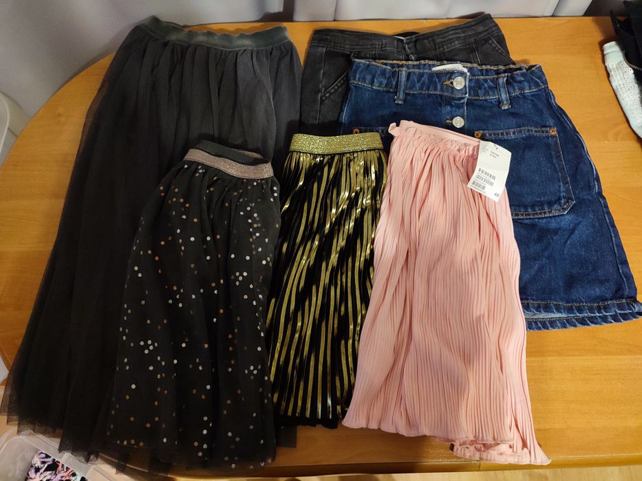 Duża paczka ubrań rozm. 134 dla dziewczynki