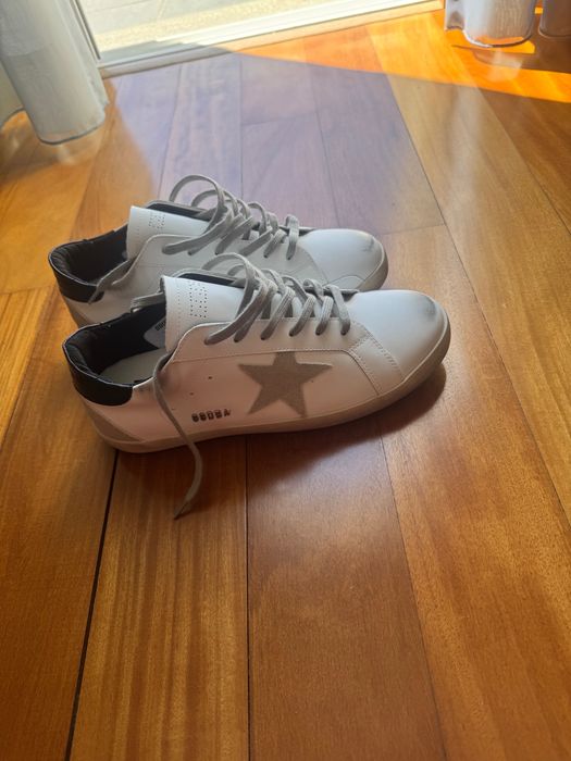 Golden goose novas