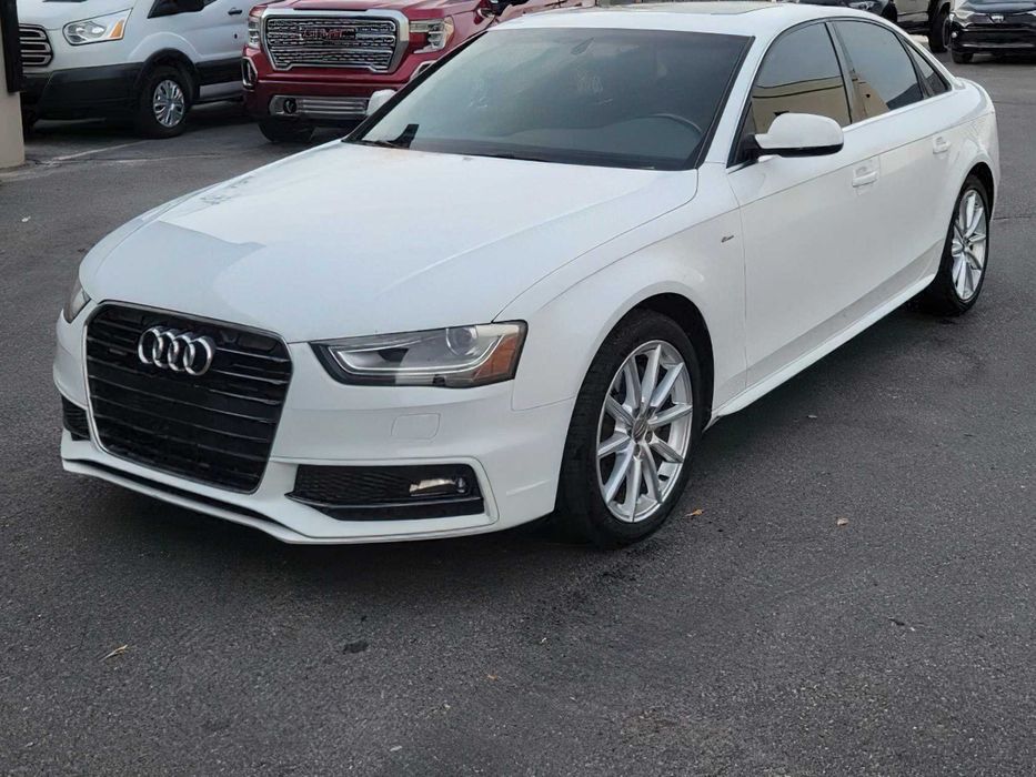 Audi A4      2015