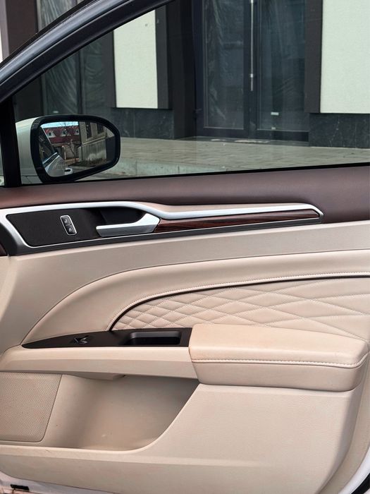 Продаж Ford Fusion 2.0 2017 AWD Platinum