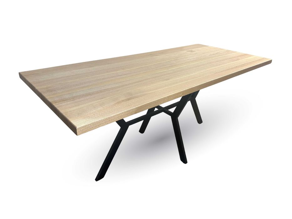 Столи для ресторанів на замовлення