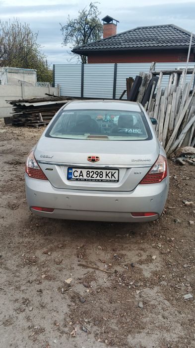 Продаю машину Джилі емгранд 7