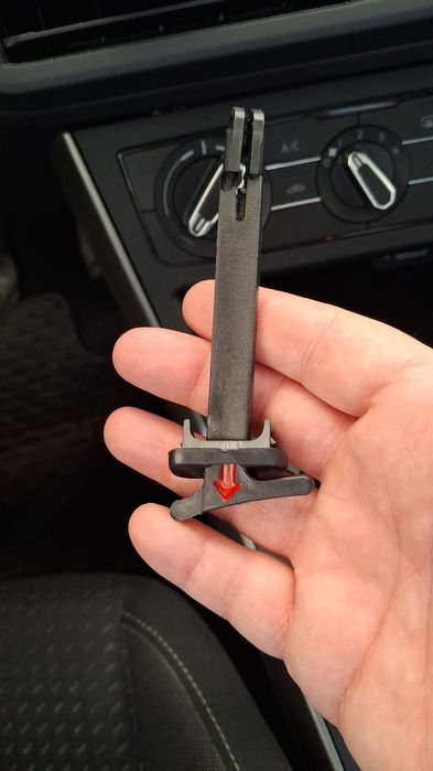 Puxador capot Golf 4