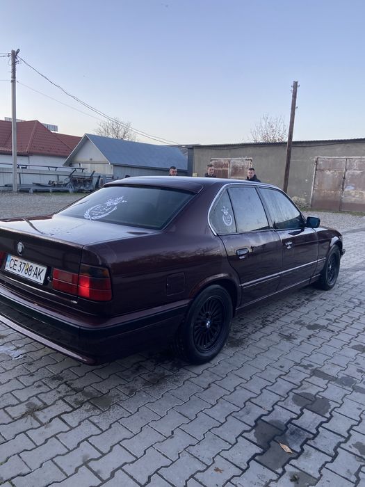 Продам е34 м51 гарний стан