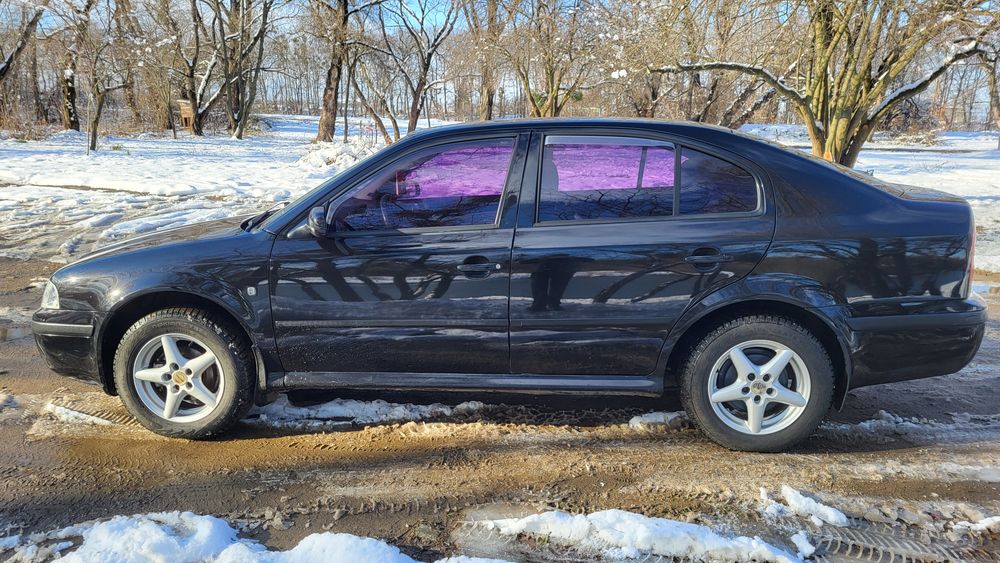 Шкода Октавія Тур 1.6 газ/бензин 2008