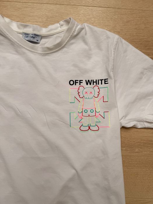 T- shirt , podkoszulek Off White ,biały  z nadrukiem rozmiar M