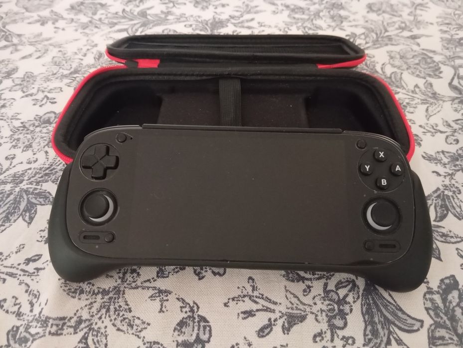 Retroid Pocket G2 – Console Portátil AMOLED (Configurado + Acessórios)