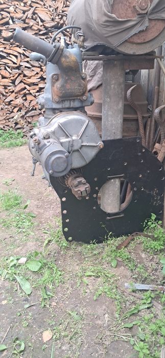 Пускача до трактора МТЗ, робочий, в зборі з редуктором і стартером .