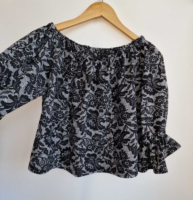 Женская блузка кроп топ открытые плечи длинные рукава missi london