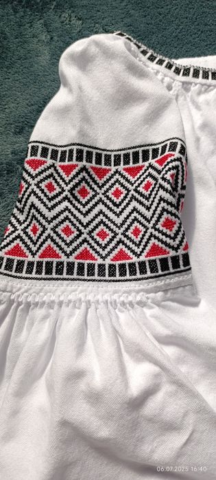 Вишиванка жіноча