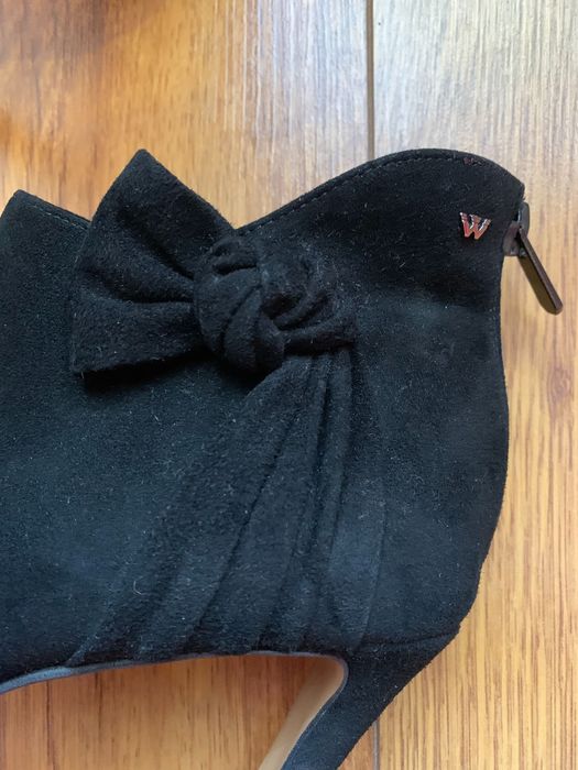 Piękne czarne zamszowe buty damskie na szpilce, marki Wojas r. 38