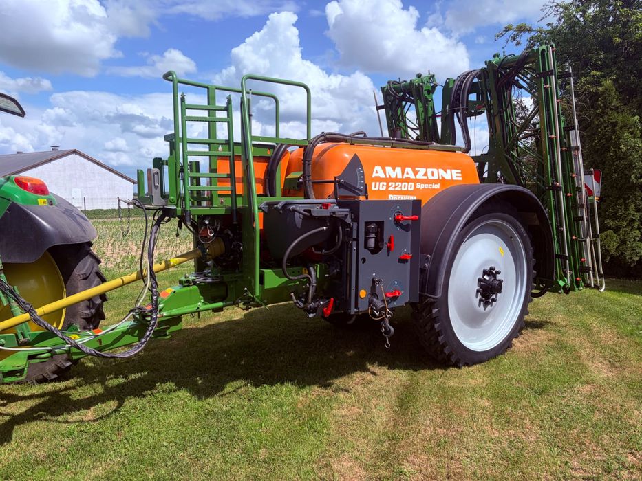 Amazone ug 2200  rok 2021 przebieg 2994 ha