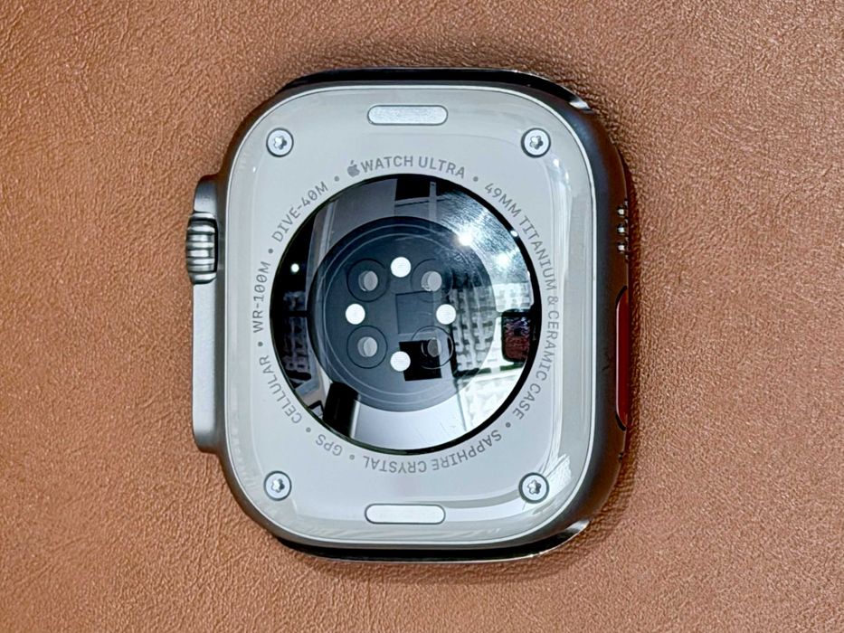 Apple Watch Ultra 3 49mm Titânio Natural GPS + Cellular, caixa completa + 2 braceletes