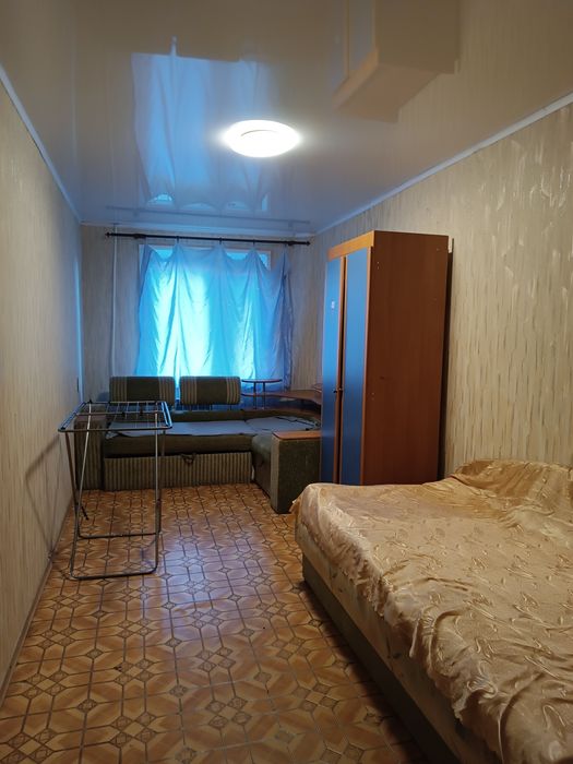 Довгостроково, помісячно, 2хкімн., 1поверх,4місця,В.Гурова буд.45