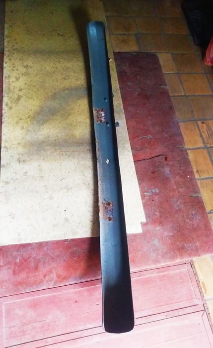 Продам передний бампер на УАЗ.