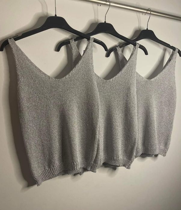 Top prateado brilhante