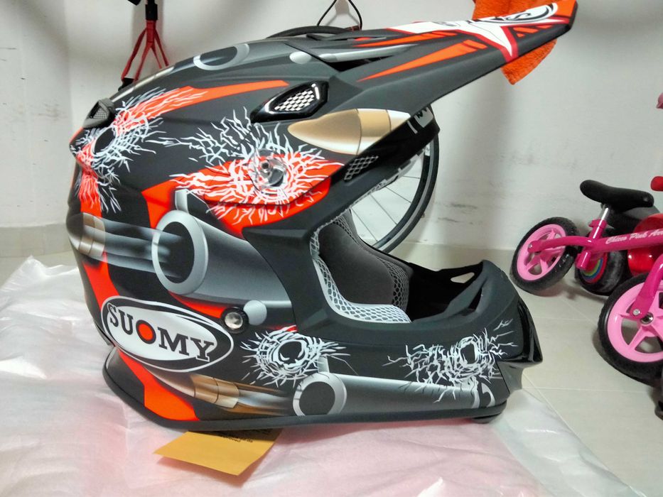 Novo - SUOMY - 1 kg - topo gama - motocross