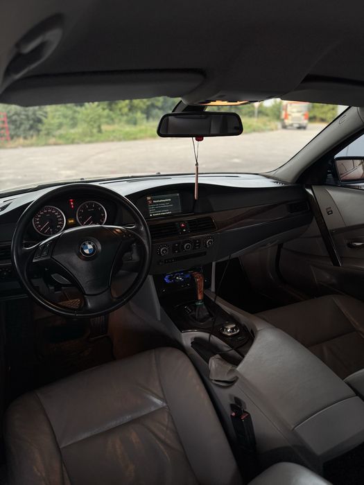 BMW E60 м54 2005