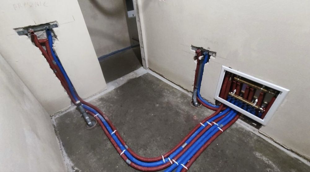 Doświadczony hydraulik 24/7