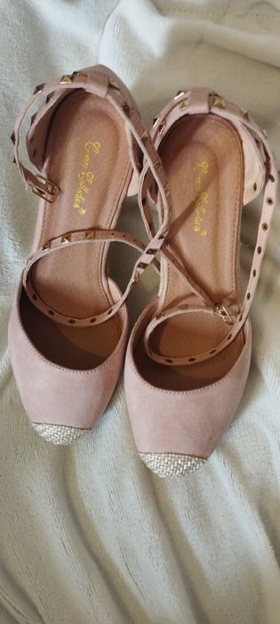Sandały na koturnie/ espadryle