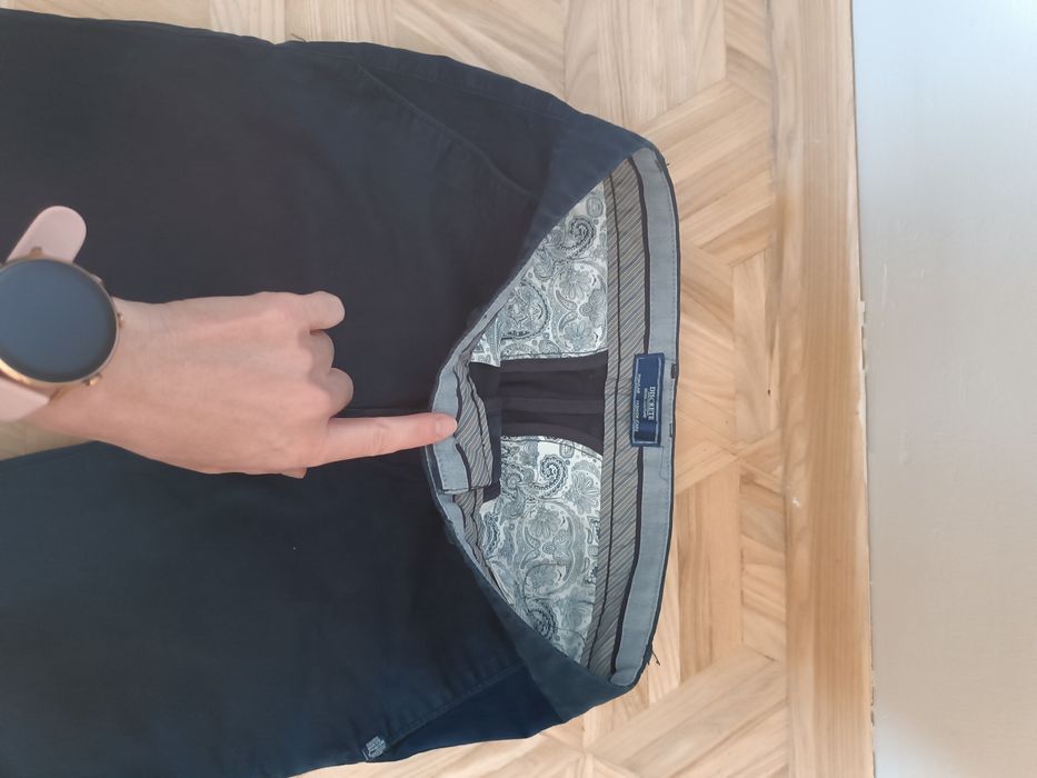 Spodnie eleganckie Discrete S