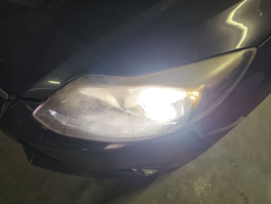 Reflektory Ford Focus MK3 2012