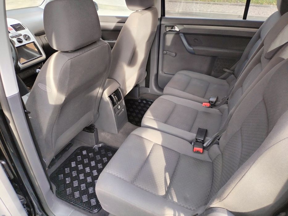 Volkswagen  Touran 1.6mpi