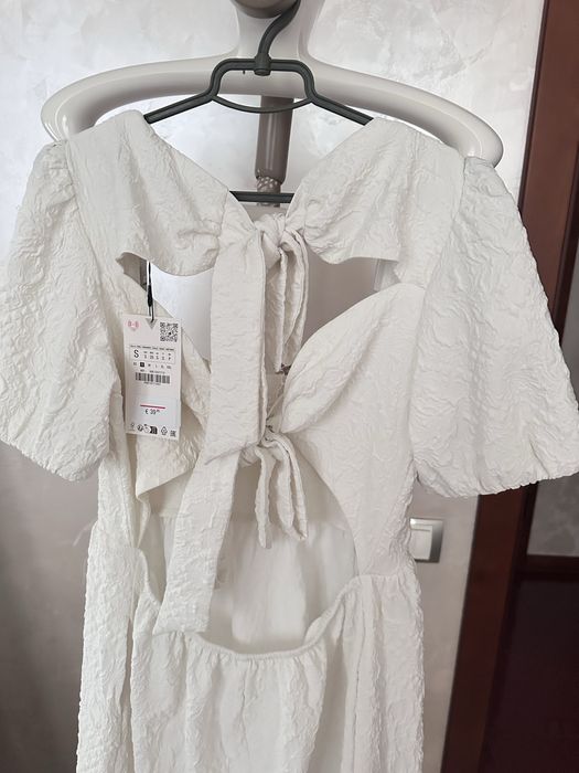Жакардове плаття Zara