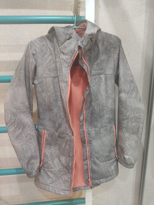 Ветровка, жіноча спортивна вітровка