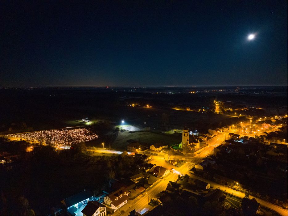Zdjęcia film filmowanie z drona usługi dronem operator drona