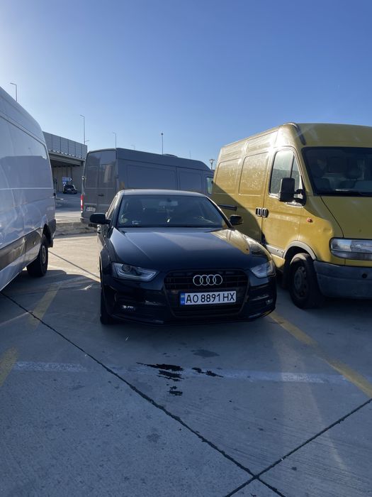 Продаю ауди а 4 2013