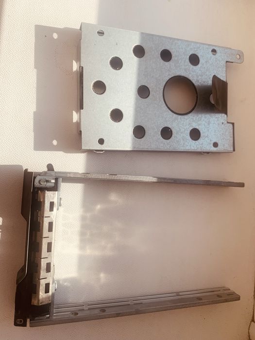 Салазки доя HDD