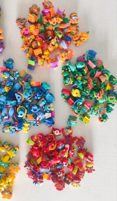 Super zings zestaw 317szt ultra rare. Super things.