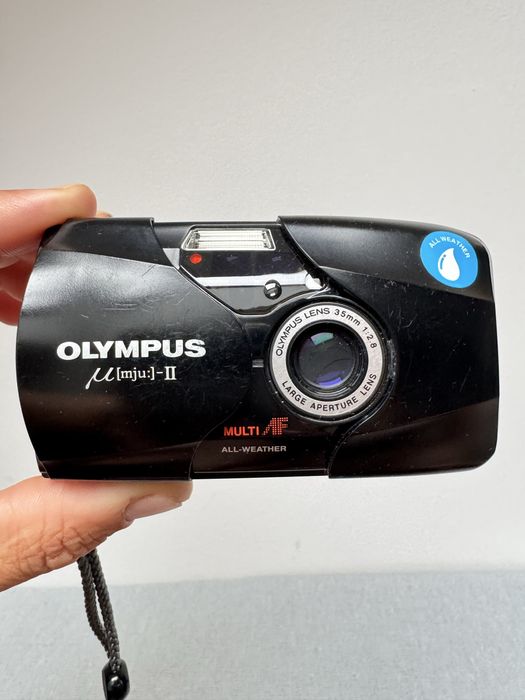Olympus m[mju:]-|| oryginalne pudełko , pasek, bateria.