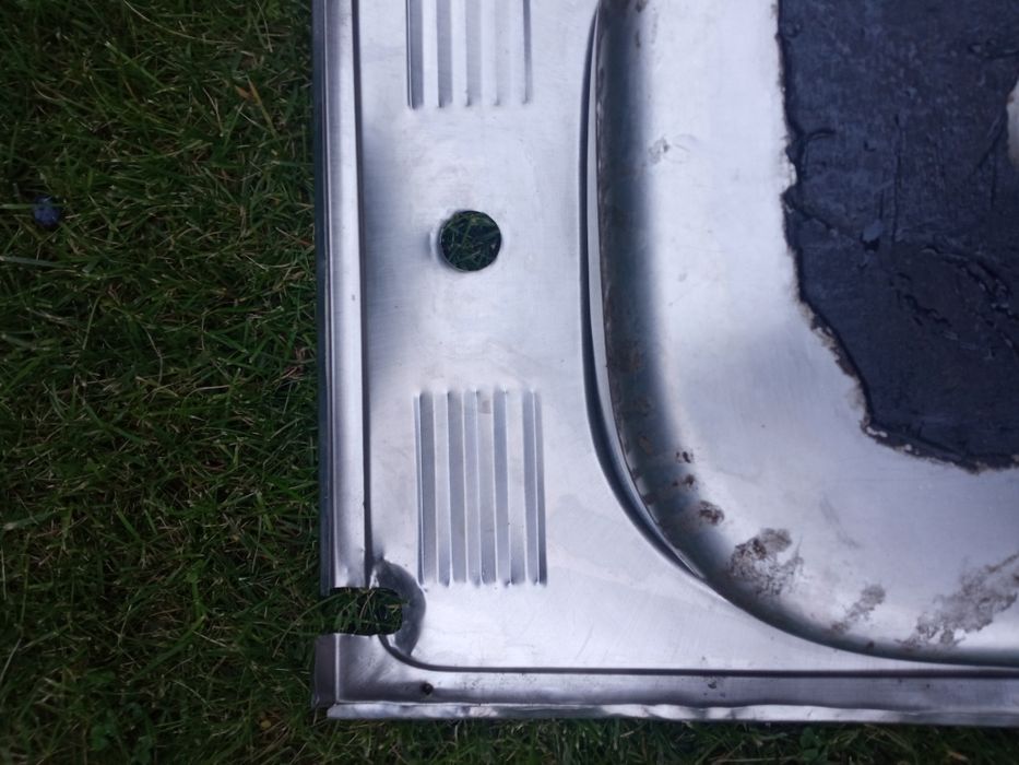 Продам кухонную мойку