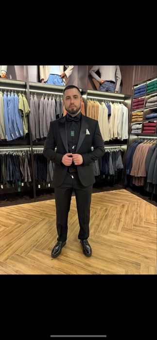 Чоловічий смокінг від українського відомого бренду Yarmich