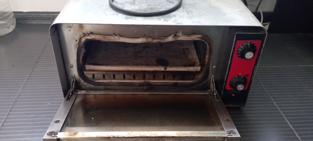 Электропечь для пиццы