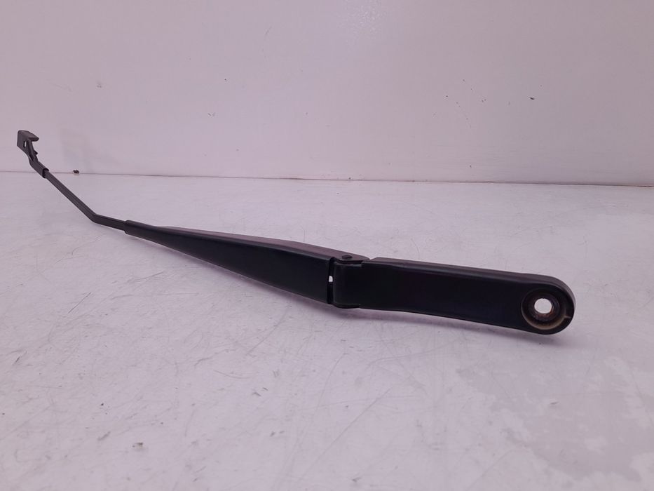 Haste / braço de escova limpa vidros frente direita SEAT Ibiza IV Spor