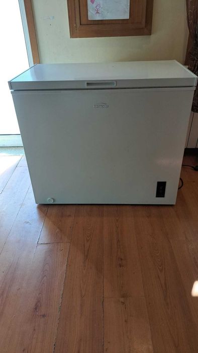 Vendo Arca Congeladora com pouco uso