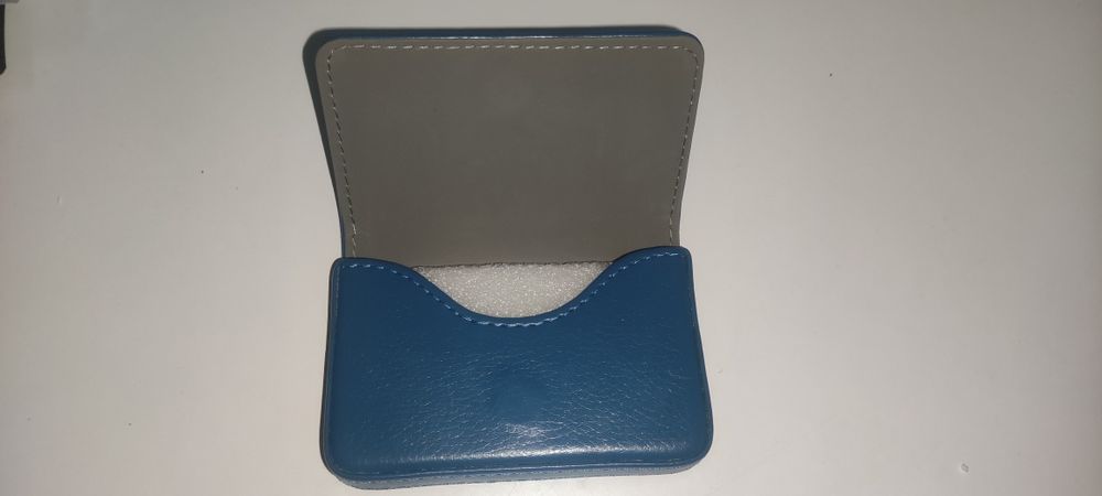 Візитниця для карток на магніті