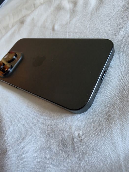 iPhone 15 Pro 128gb Preto Titânio (100% saúde bateria)