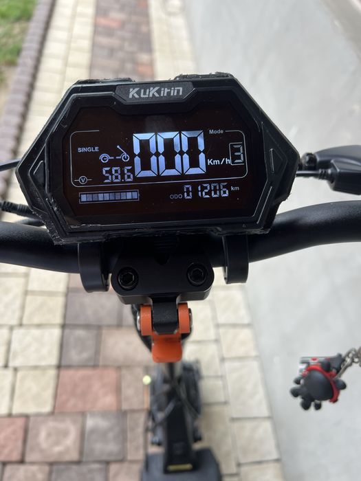 Продам  електро самокат KuKirin G2 Master 1000Wx2.