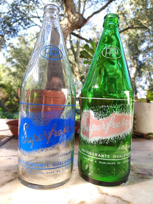 Garrafa antiga refrigerante pirogravada Superfresco (anos 60/70/80)