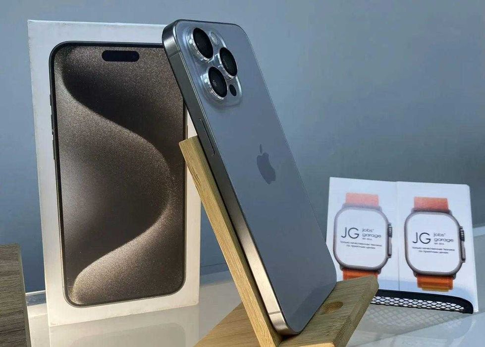iPhone 15 Pro Max, 256 ГБ, SIM + eSIM