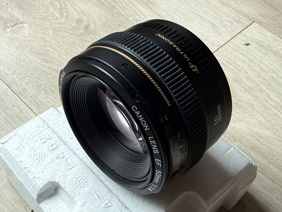 Obiektyw Canon 50mm pudełko komplet