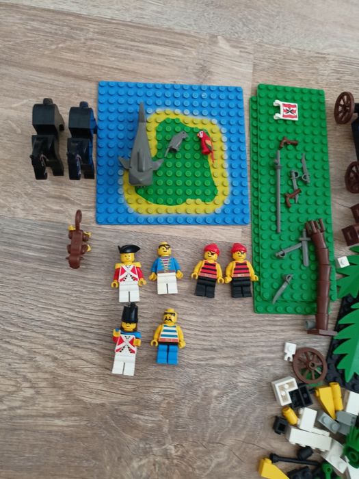 LEGO klocki piraci